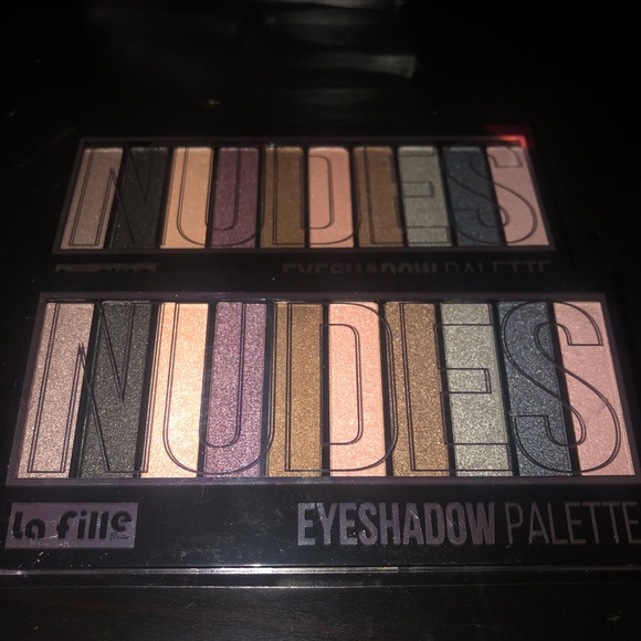 Makeup - Picture 3 of 8